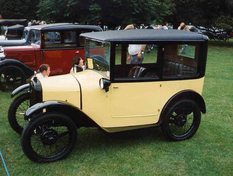 1926 Austin 7 Box Saloon